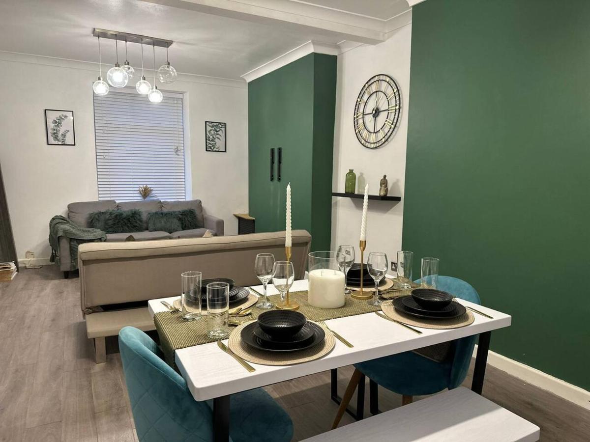 Amazing 2 Bedrooms House Bridgend  Eksteriør billede