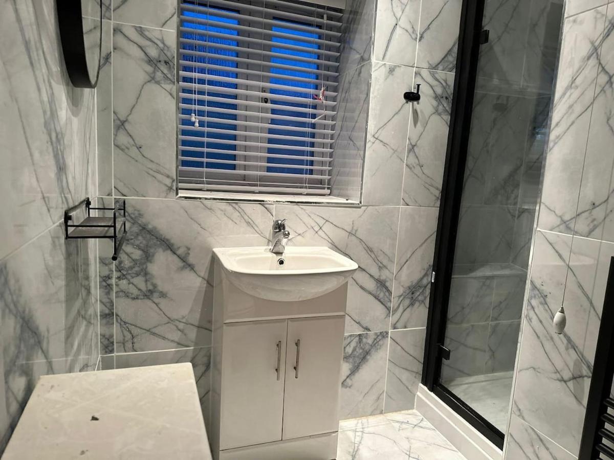 Amazing 2 Bedrooms House Bridgend  Eksteriør billede